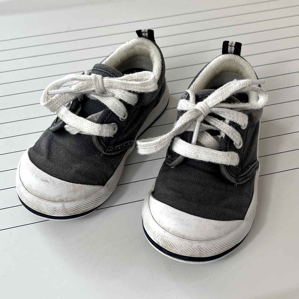 Keds Navy GUC size 6 toddler
